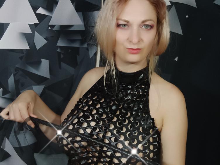 Hello guys!!! My name is monica. I am hot sexy woman and I know how to make pleasure and  your dreams comee true... I like  C2C and watch all your emotians, hear your moan. wish to do it together and make each other crazy.....